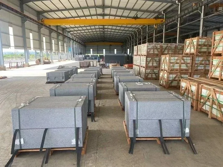 dark grey granite tile
